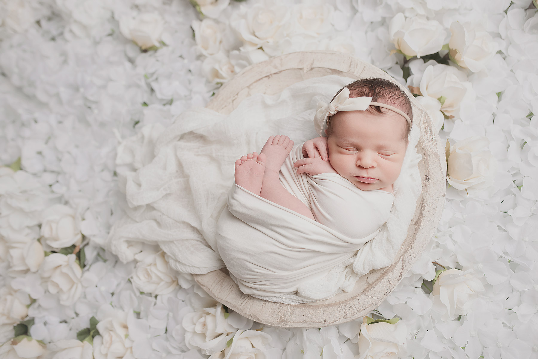 Newborn Photography Tips: Props, Poses, & More